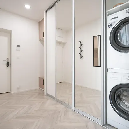 Apartino - Free Parking, 10 Minutes Walk To City Centre, Nespresso, Netflix