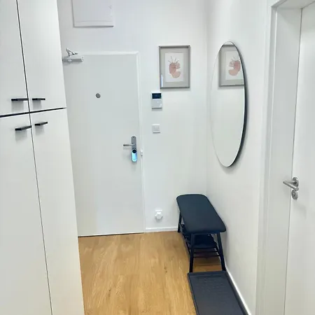 Apartino - Free Parking, 10 Minutes Walk To City Centre, Nespresso, Netflix Brno