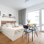 Apartino - Free Parking, 10 Minutes Walk To Centre, Nespresso, Netflix Μπρνο