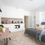 Apartino - Free Parking, 10 Minutes Walk To Centre, Nespresso, Netflix Διαμέρισμα Μπρνο