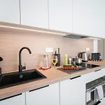 Apartino - Free Parking, 10 Minutes Walk To Centre, Nespresso, Netflix Διαμέρισμα