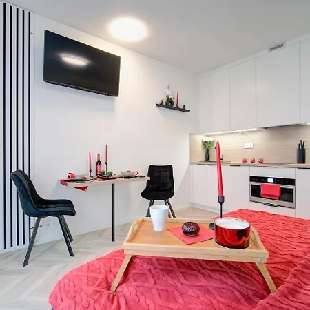 Relax With Free Parking, 10 Mins Walk To Centre Apartment Brno