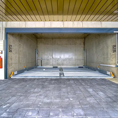 Relax With Free Parking, 10 Mins Walk To Centre * Brno