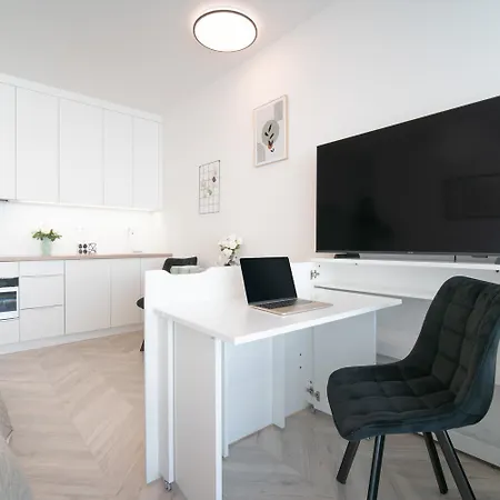 Apartino - Free Parking, 10 Minutes Walk To Centre, Nespresso, Netflix *