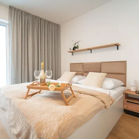 Apartino - Free Parking, 10 Minutes Walk To Centre, Nespresso, Netflix