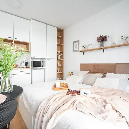 Apartino - Free Parking, 10 Minutes Walk To City Centre, Nespresso, Netflix