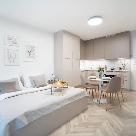 Apartino - Free Parking, 10 Minutes Walk To Centre, Nespresso, Netflix Διαμέρισμα